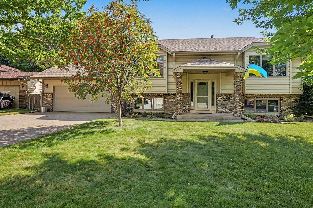 Photo of 5624 Pascal Street, Shoreview, MN 55126 (MLS # 7135063)