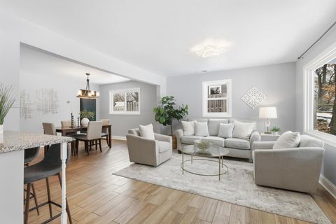 115 Glenmar Avenue Mahtomedi MN 55115