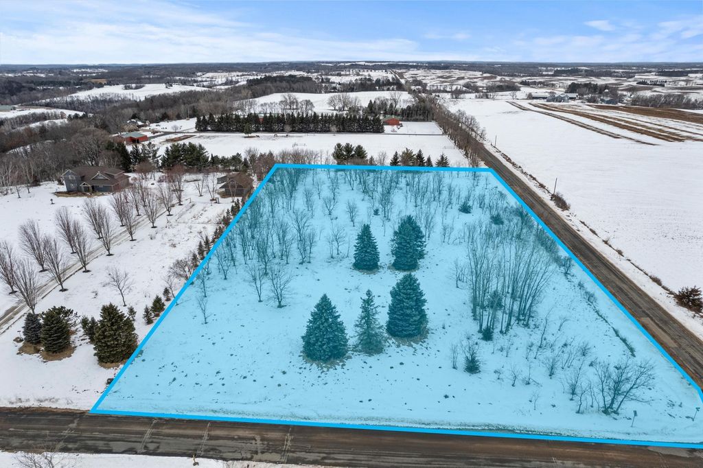 Photo of 594 132nd Avenue Ave, Somerset, WI 54025 (MLS # 7017277)