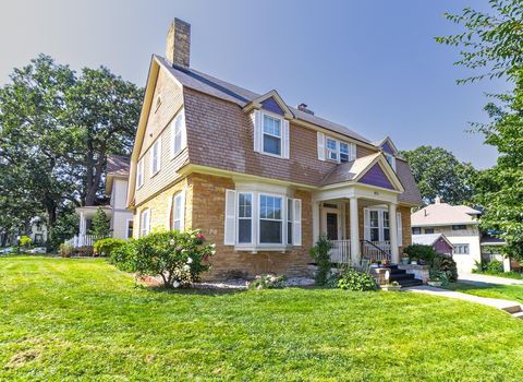 451 Lynnhurst Avenue E Saint Paul MN 55104