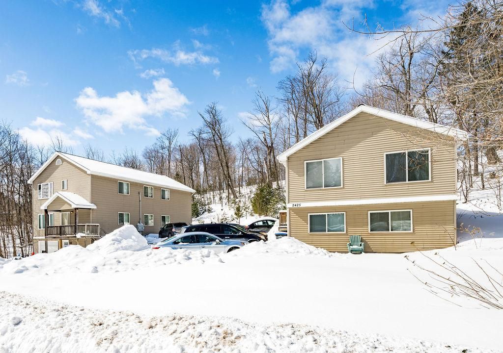 Photo of 2425 Vermilion Road, Duluth, MN 55803 (MLS # 7042074)