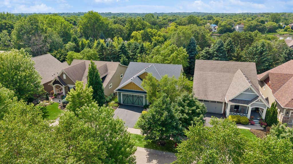Photo of 1236 Lakemoor Drive, Woodbury, MN 55129 (MLS # 7126750)