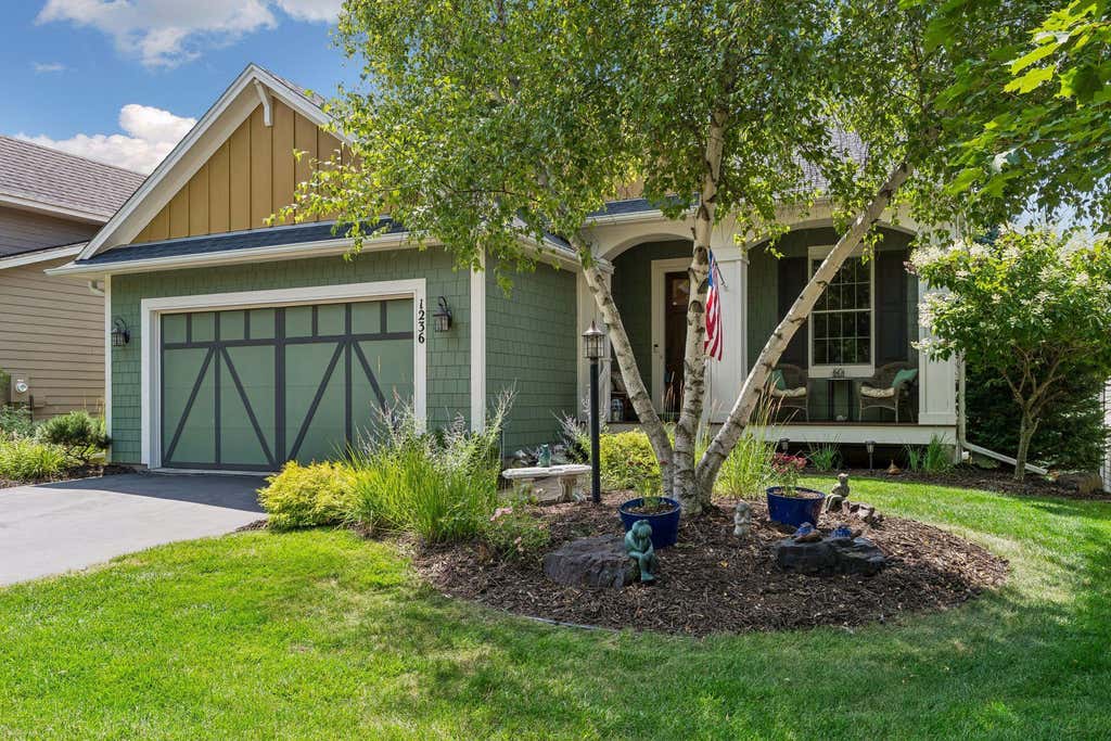 Photo of 1236 Lakemoor Drive, Woodbury, MN 55129 (MLS # 7126750)