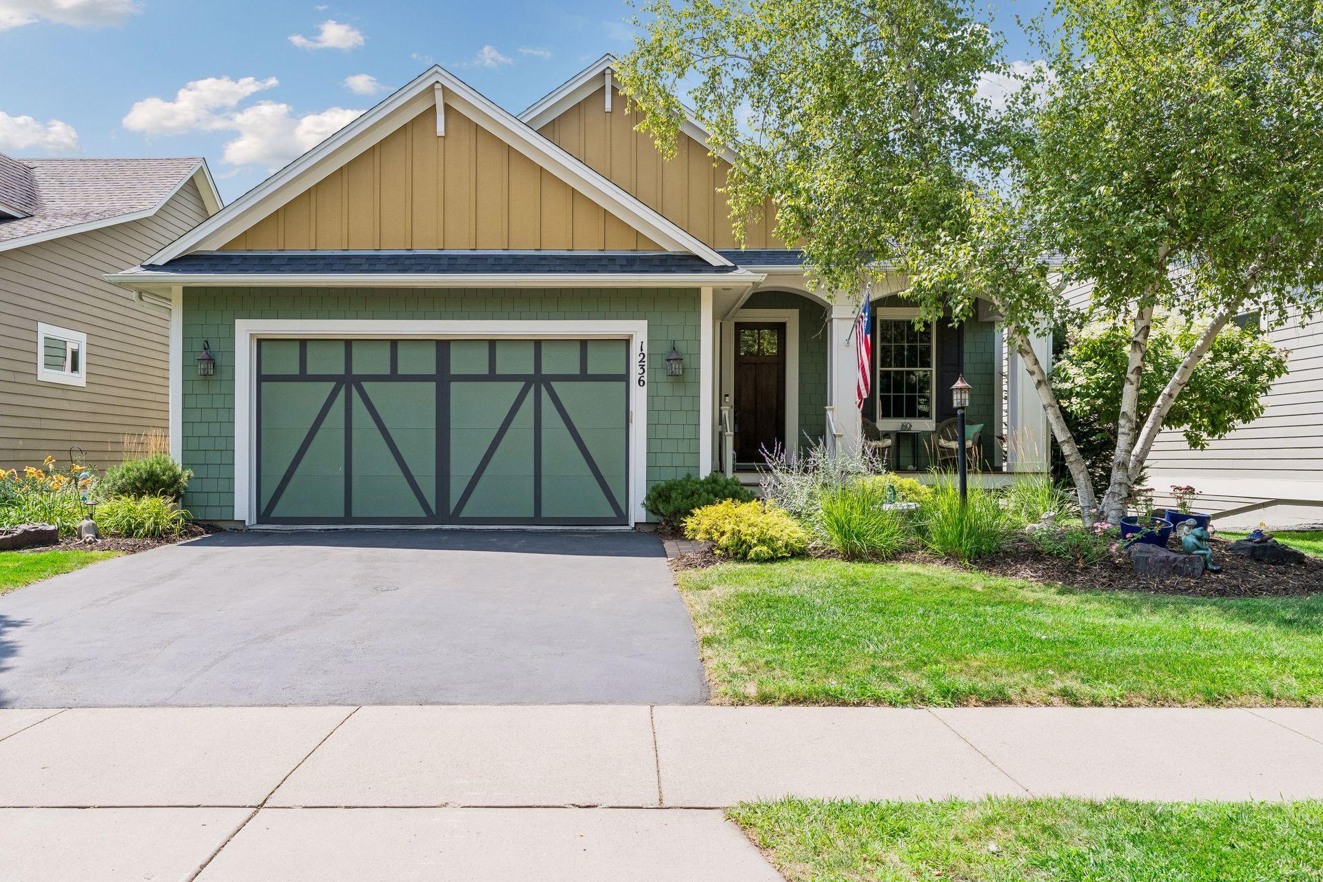 1236 Lakemoor Drive
