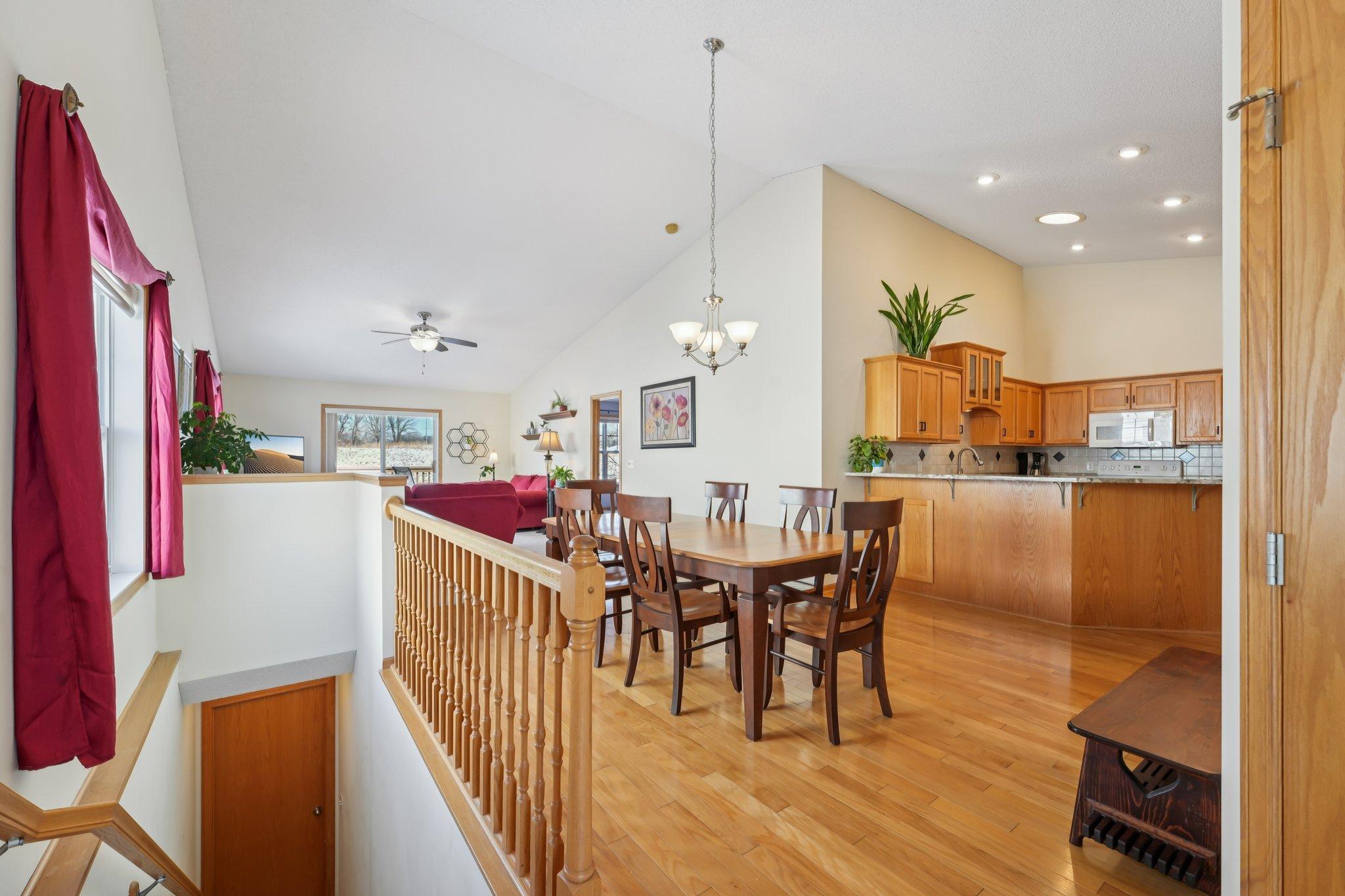 3084 Chisholm Court N