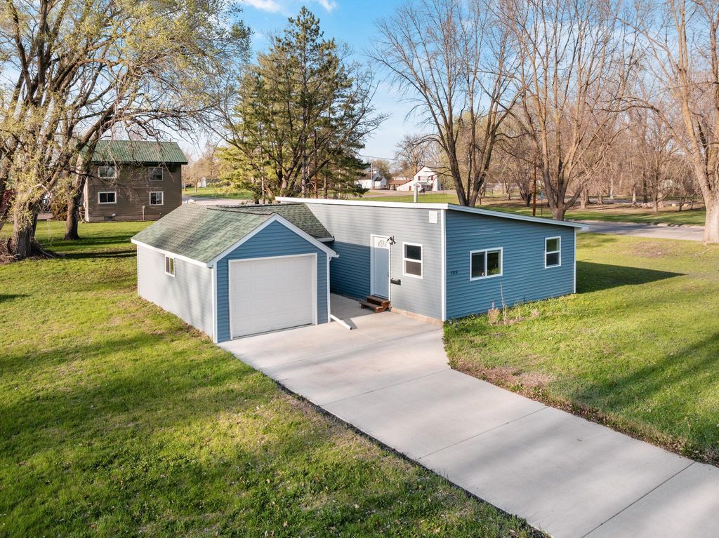 Photo of 105 E Franklin Street, Morristown, MN 55052 (MLS # 6811670)