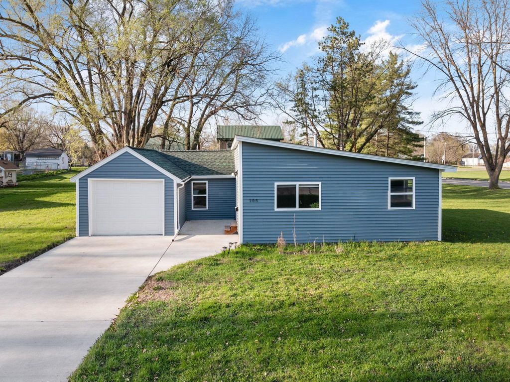 Photo of 105 E Franklin Street, Morristown, MN 55052 (MLS # 6811670)