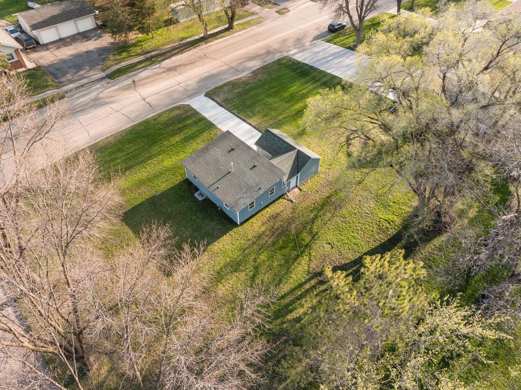Photo of 105 E Franklin Street, Morristown, MN 55052 (MLS # 6811670)