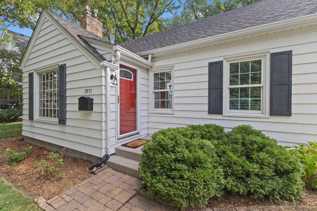 Photo of 3971 Princeton Avenue, Saint Louis Park, MN 55416 (MLS # 7105859)