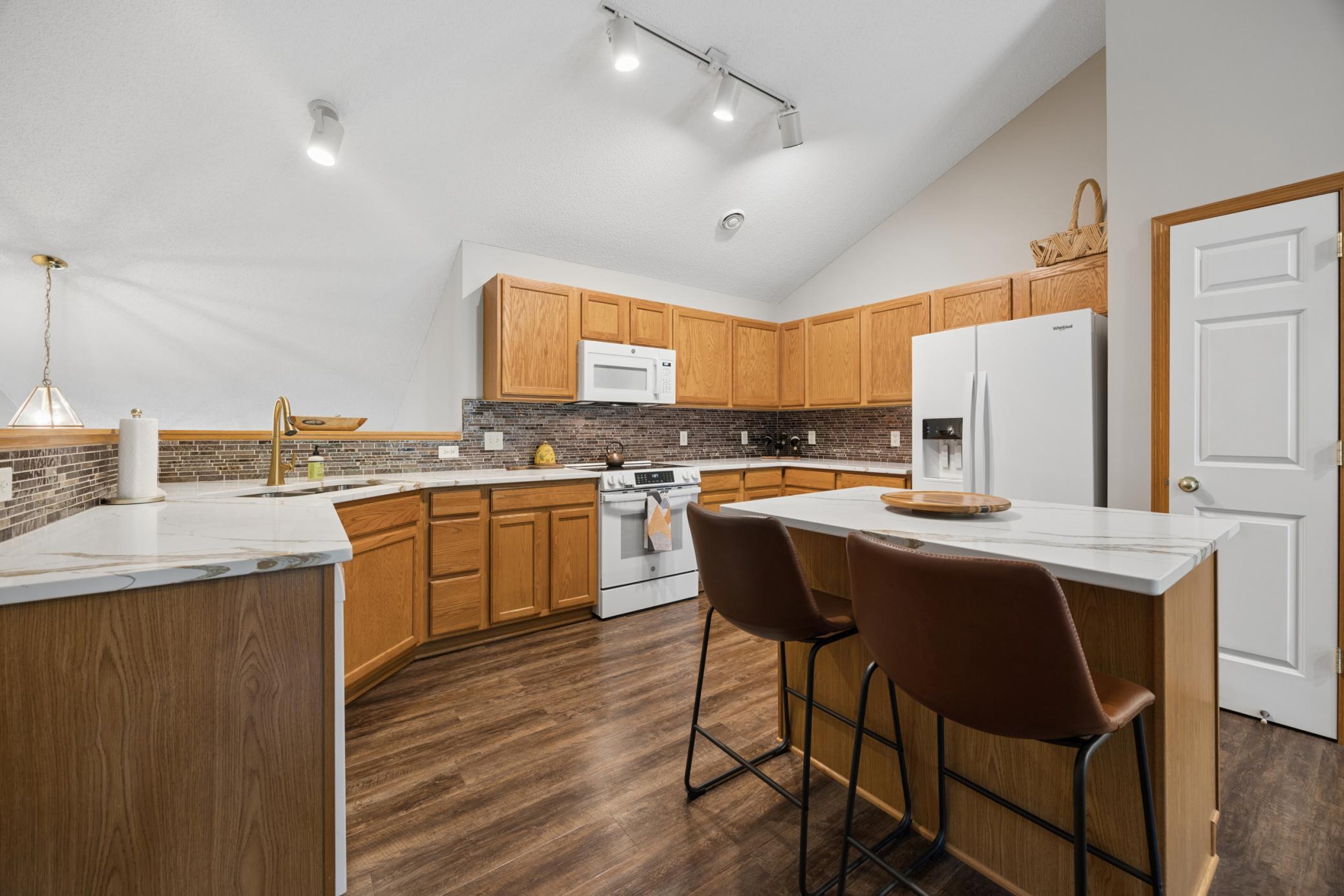 210 Heritage Lane