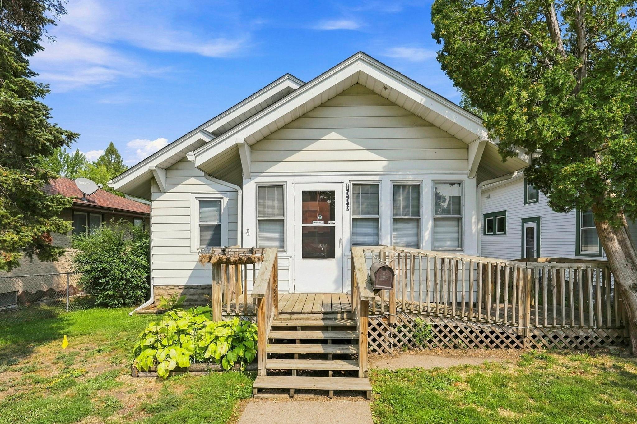 1006 Earl Street