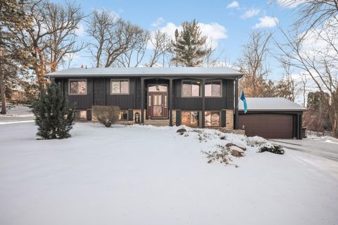 3 Oakview Court Birchwood Village MN 55110