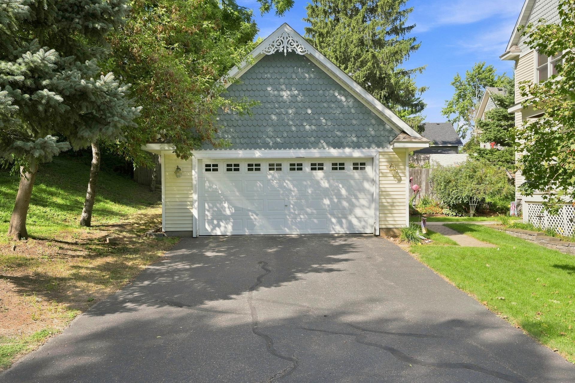 1402 4th Street N
