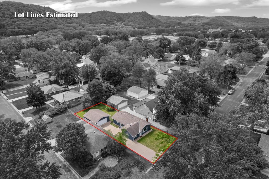 Photo of 4155 W 8th Street, Goodview, MN 55987 (MLS # 7075973)