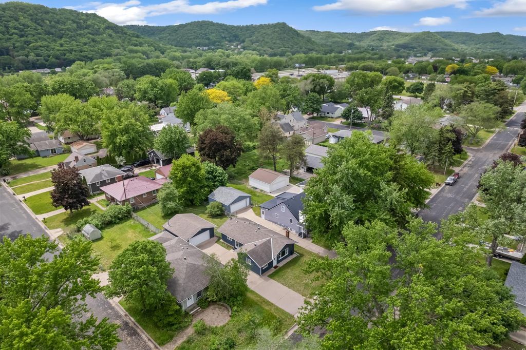 Photo of 4155 W 8th Street, Goodview, MN 55987 (MLS # 7075973)
