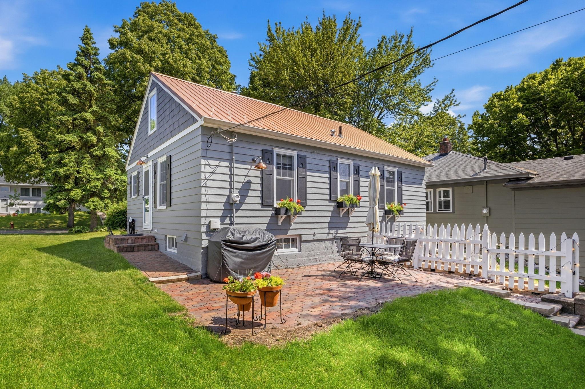 1512 Eleanor Avenue