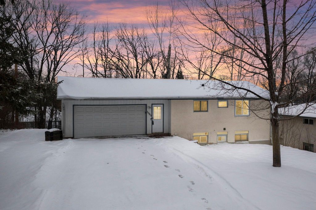 Photo of 3085 Upper 76th Street E, Inver Grove Heights, MN 55076 (MLS # 6825399)