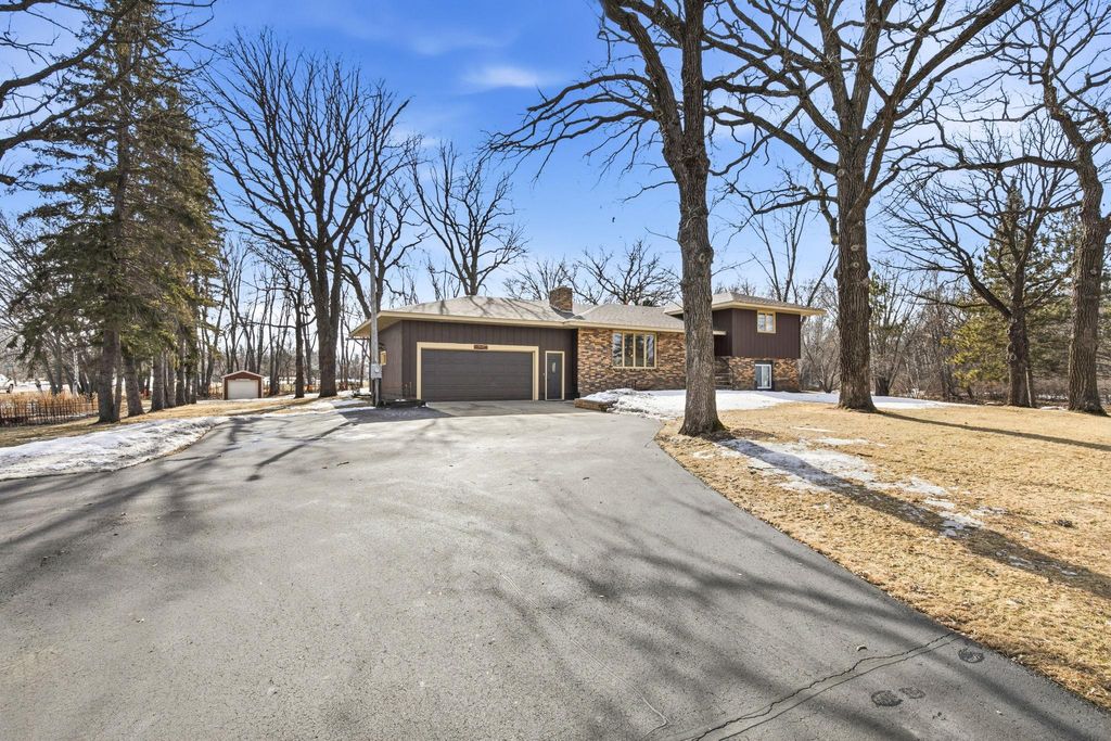 Photo of 6312 230th Street, Saint Augusta, MN 56301 (MLS # 7028003)