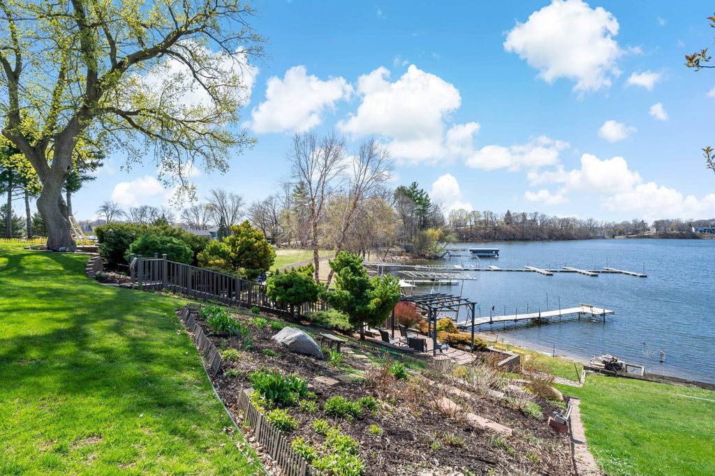 Photo of 15685 Highland Avenue NW, Prior Lake, MN 55372 (MLS # 7052386)