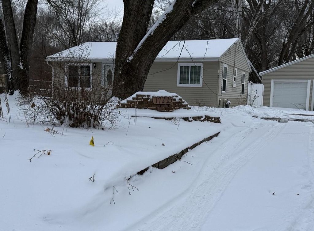 Photo of 17225 11th Avenue N, Minneapolis, MN 55447 (MLS # 6826683)