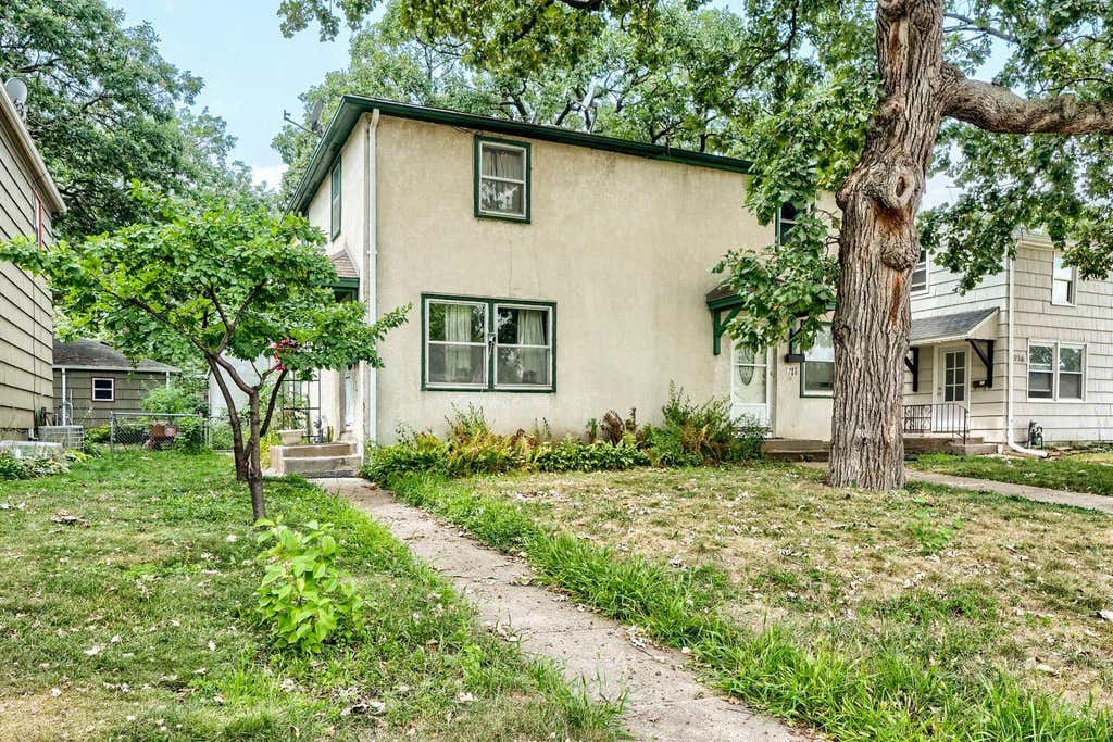 Photo of 720 1st Avenue S, South Saint Paul, MN 55075 (MLS # 7123668)