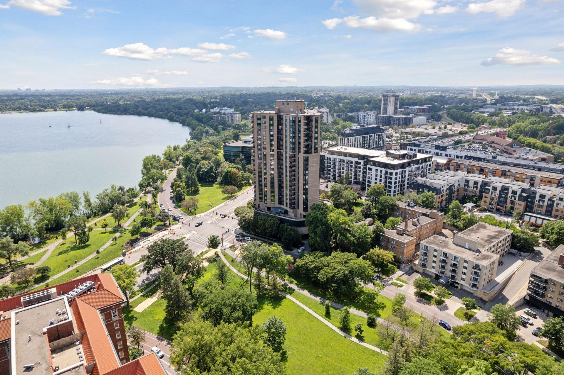 2950 Dean Parkway 1902