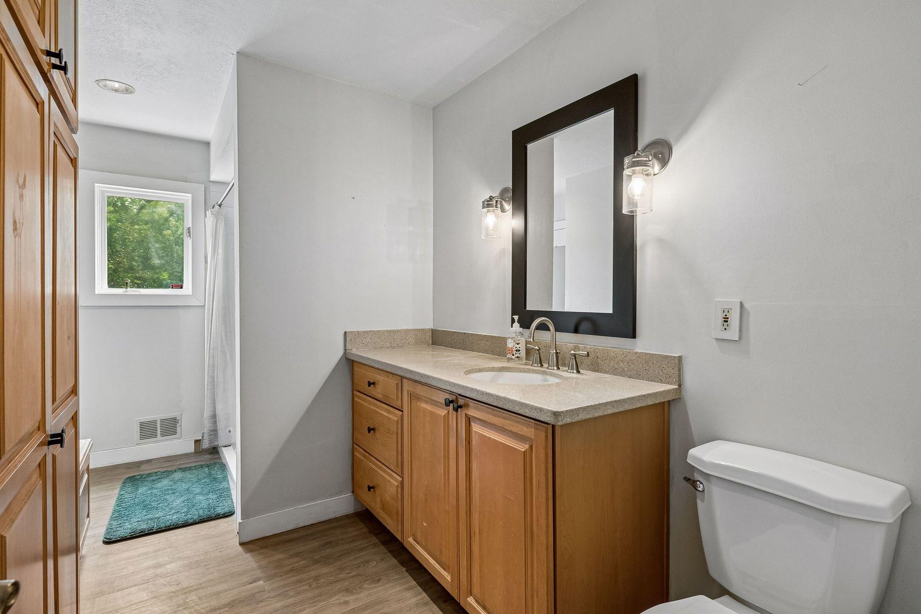 3225 W 54th Street