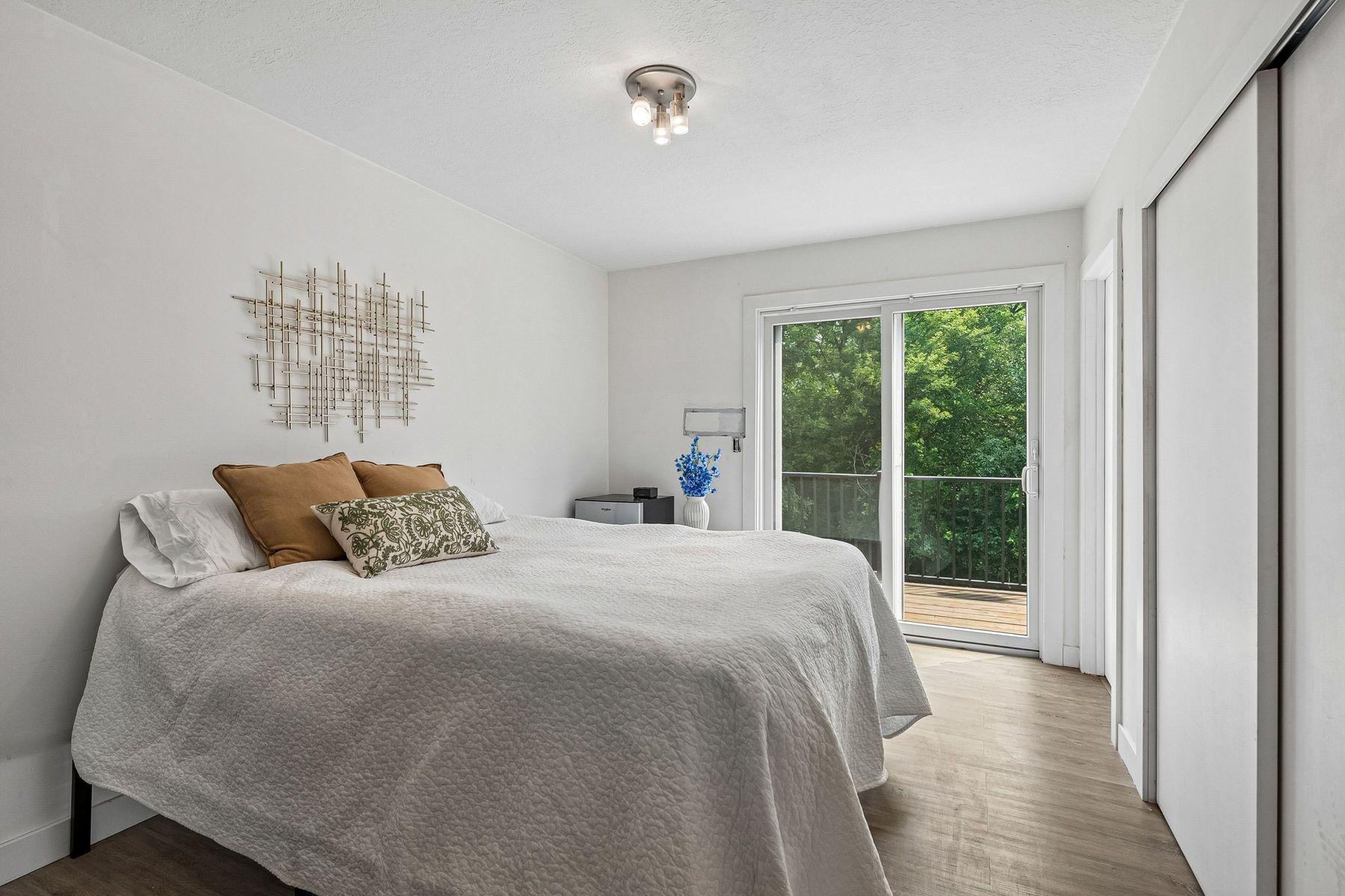 3225 W 54th Street