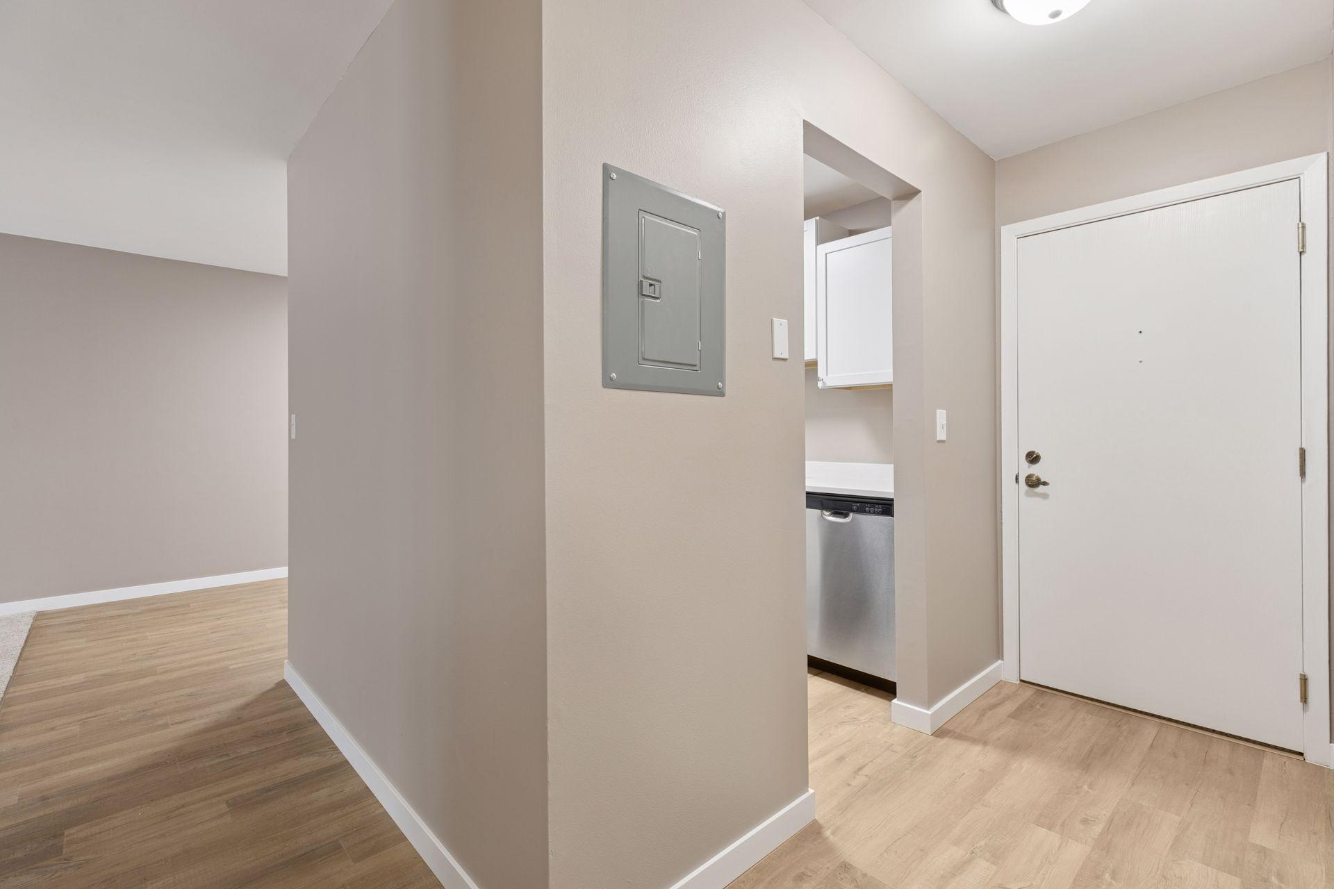 3431 Kent Street 704
