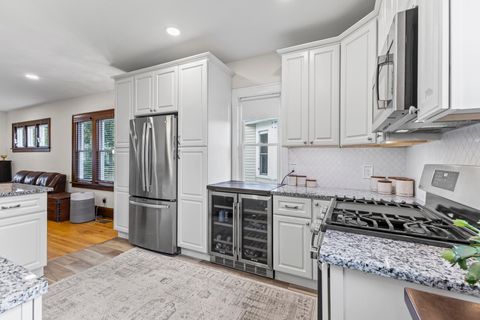 1470 Sherburne Avenue Saint Paul MN 55104