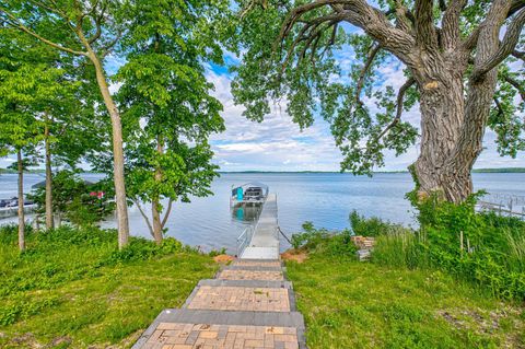 115 Lakeshore Circle Waconia MN 55387