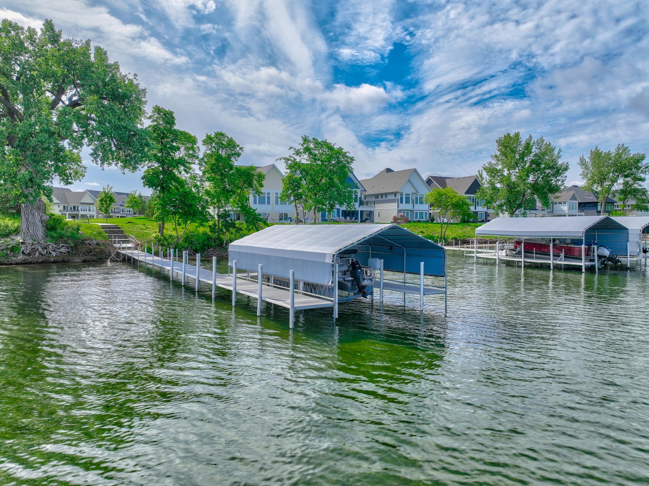 115 Lakeshore Circle