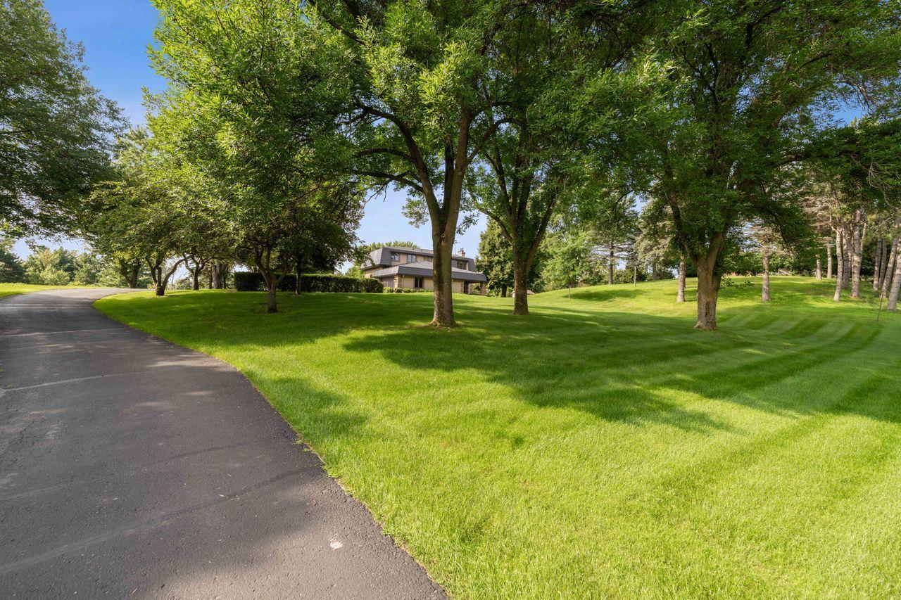 14595 Square Lake Trail N