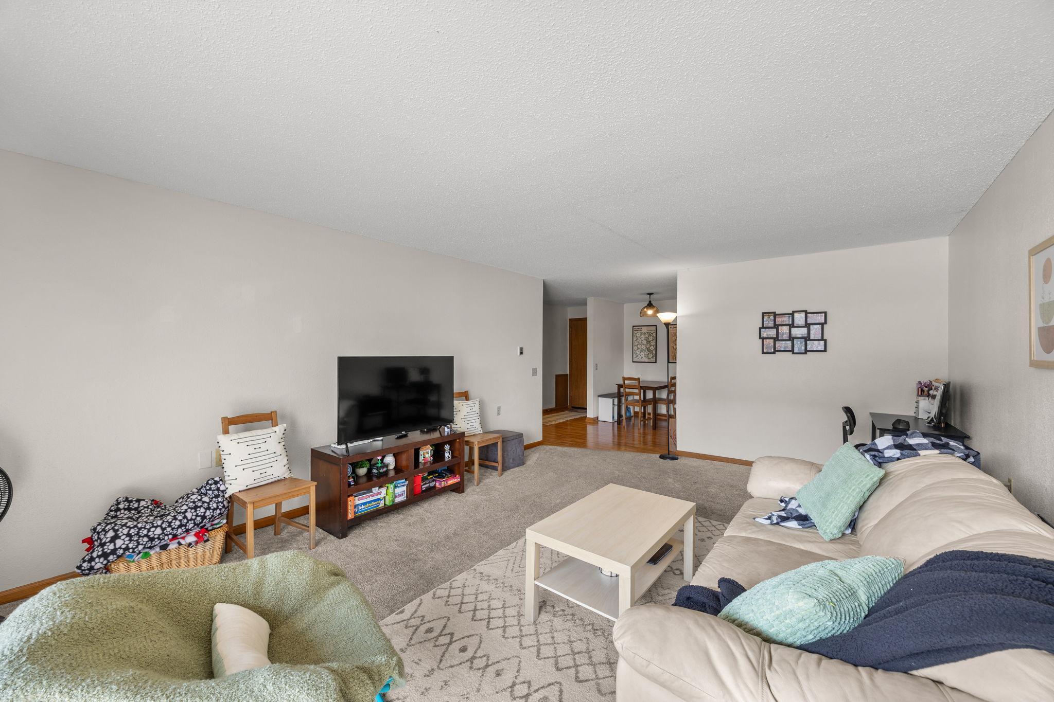 4 Pine Tree Drive 212