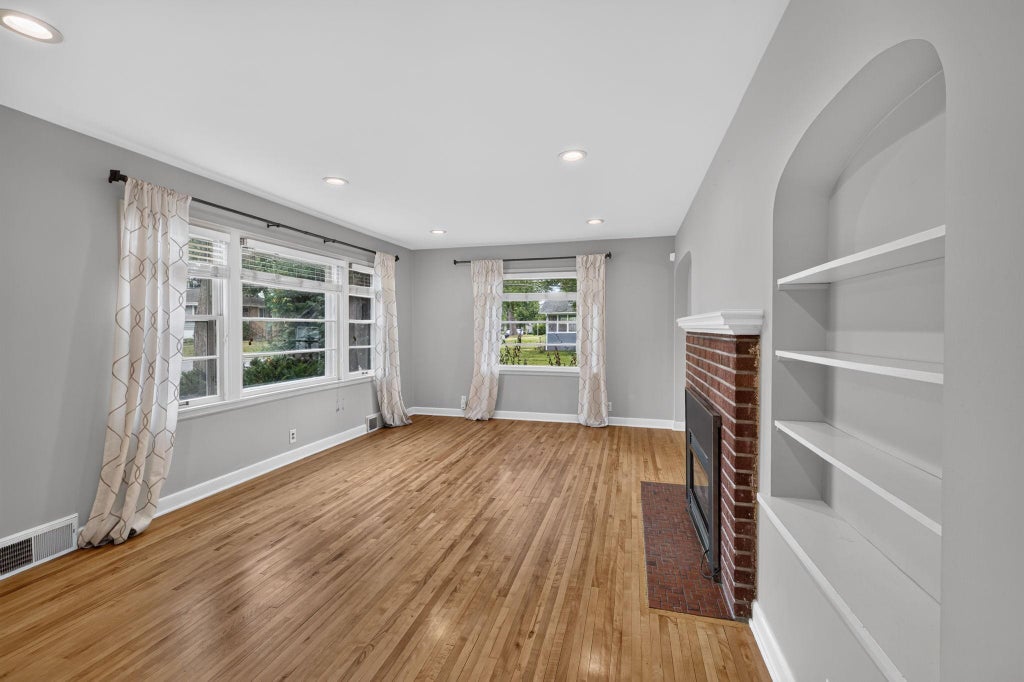 Photo of 2854 Alabama Avenue S, Saint Louis Park, MN 55416 (MLS # 7140137)