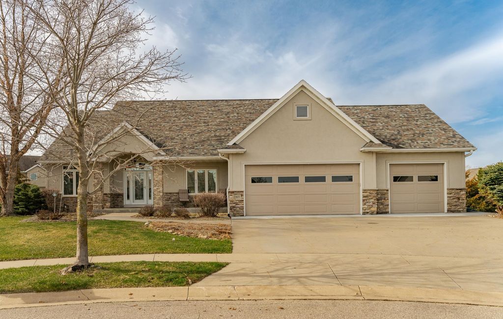 Photo of 3501 Cameo Lane NE, Rochester, MN 55906 (MLS # 7058188)
