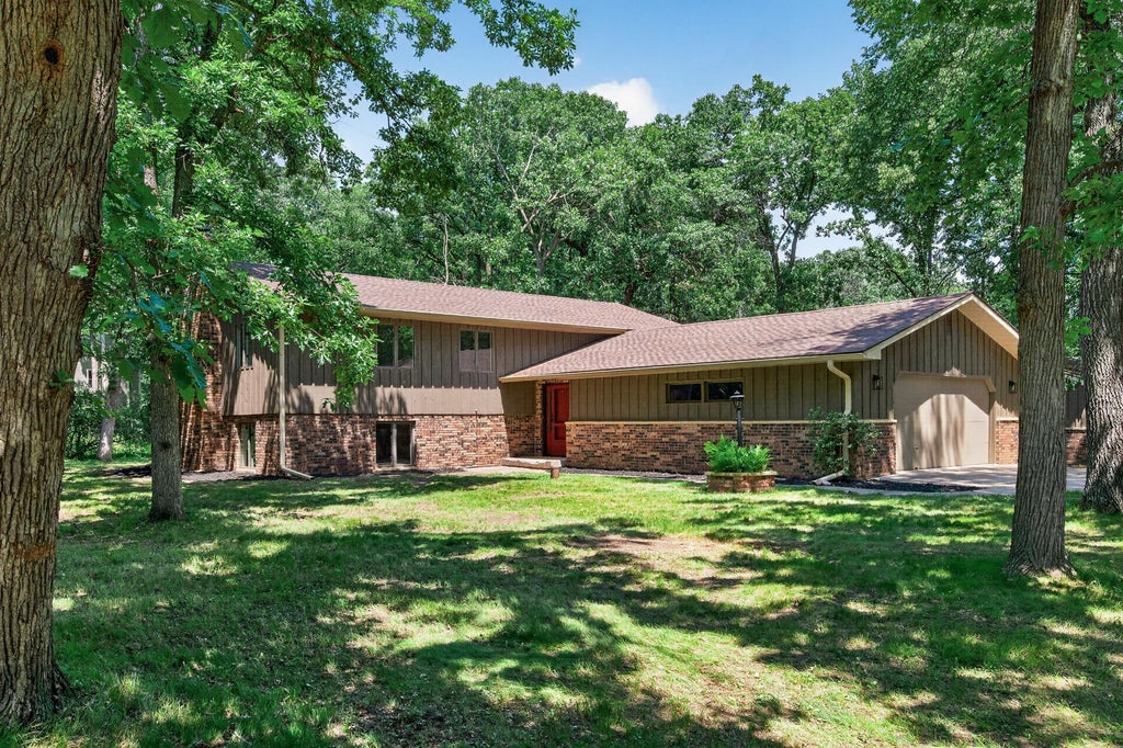 Photo of 253 Sommers Landing Road N, Hudson, WI 54016 (MLS # 7105460)