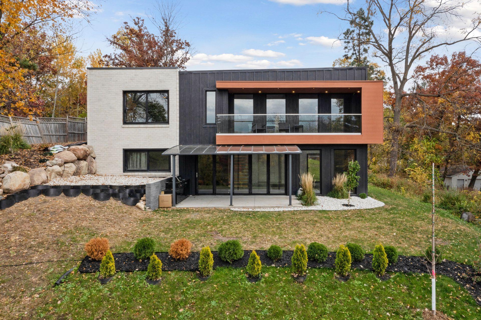 3318 W Owasso Boulevard