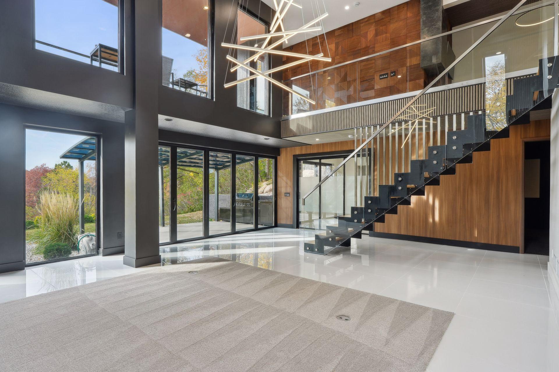 3318 W Owasso Boulevard