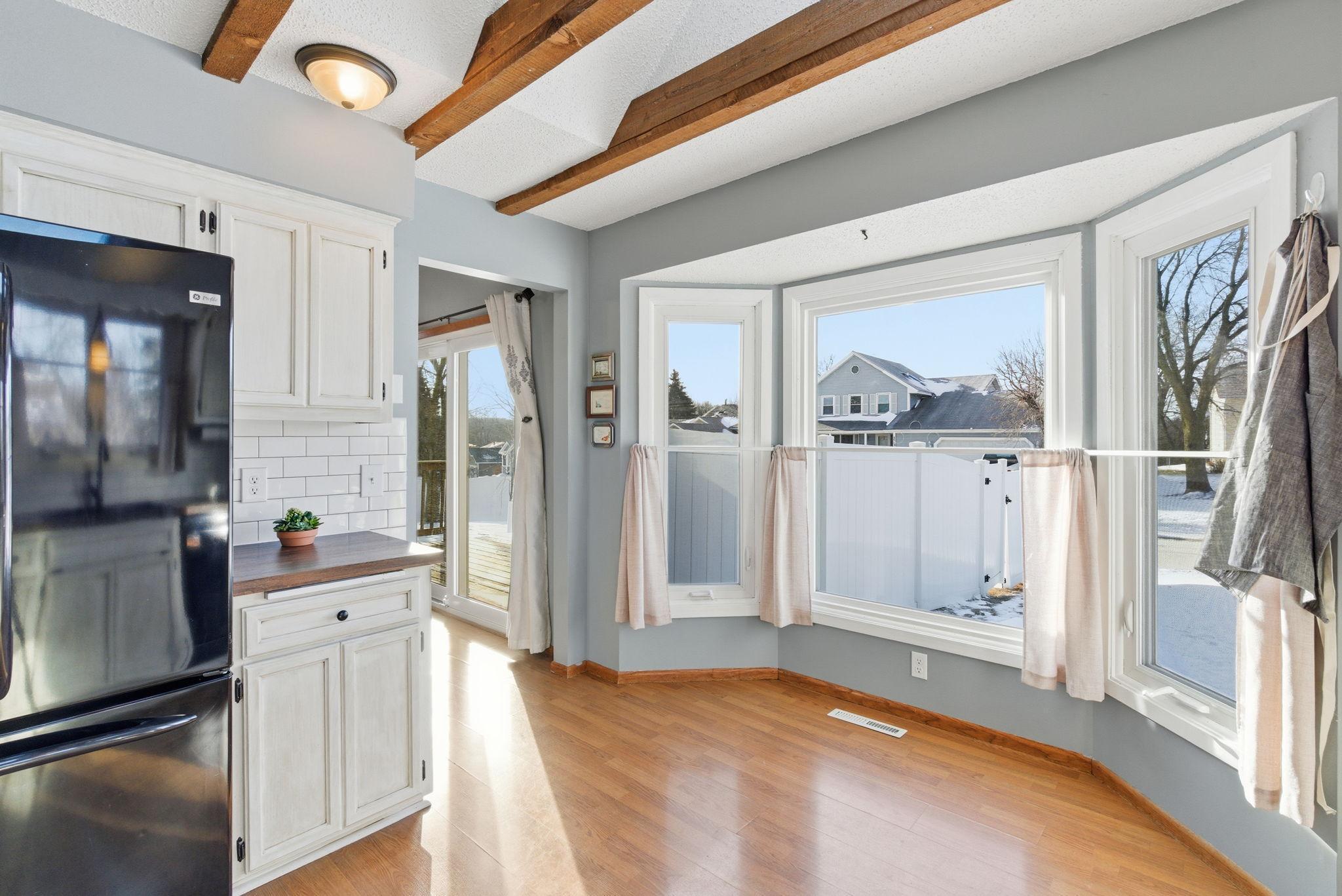 2517 Crestmount Lane