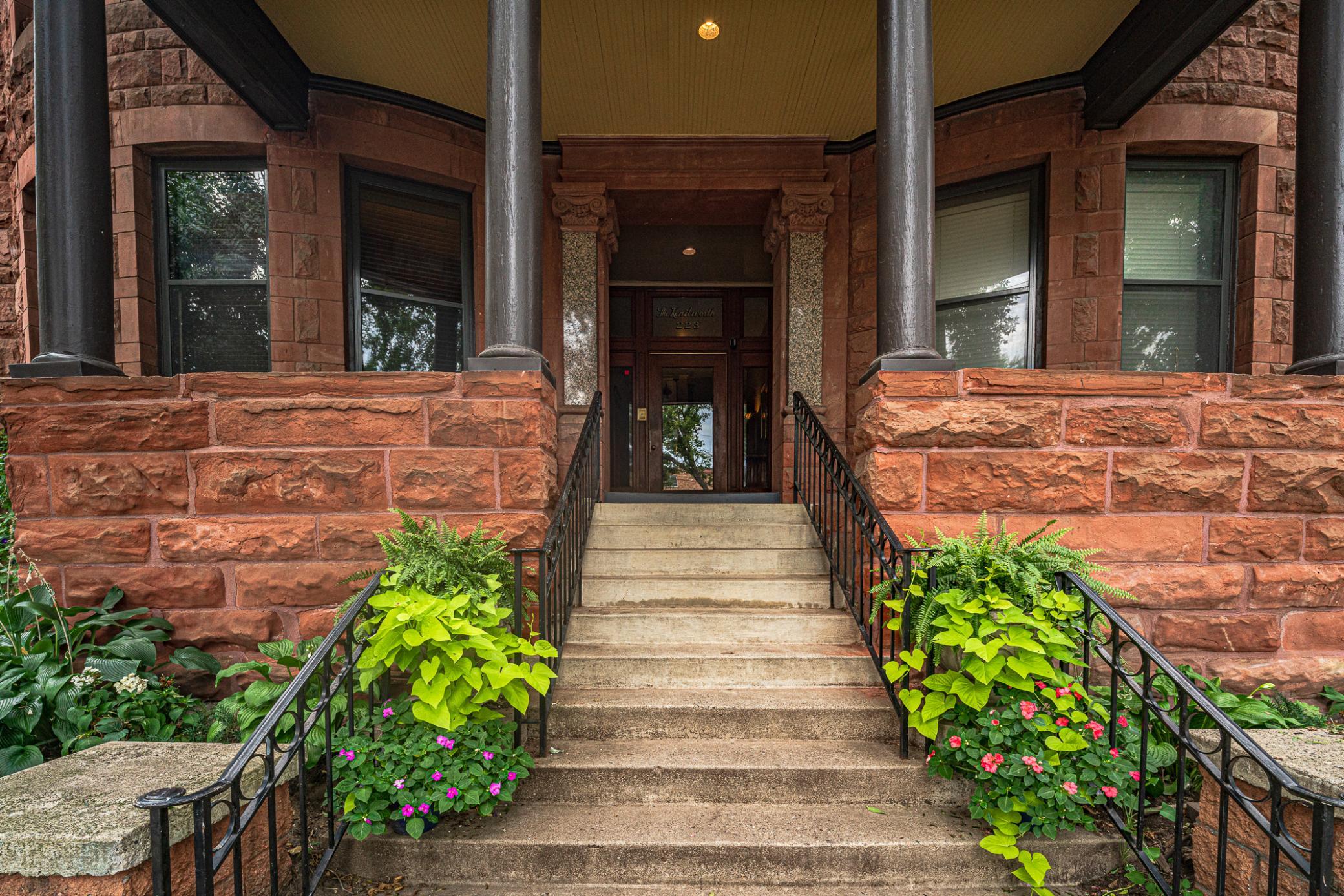 223 Arundel Street 1