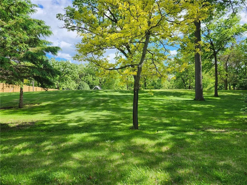 Photo of 15509 Robinwood Drive, Minnetonka, MN 55345 (MLS # 7067313)
