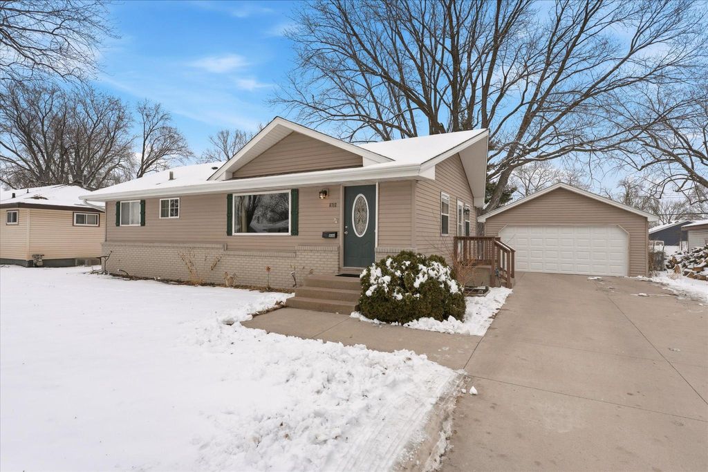 Photo of 6712 Ewing Avenue N, Brooklyn Center, MN 55429 (MLS # 7024536)