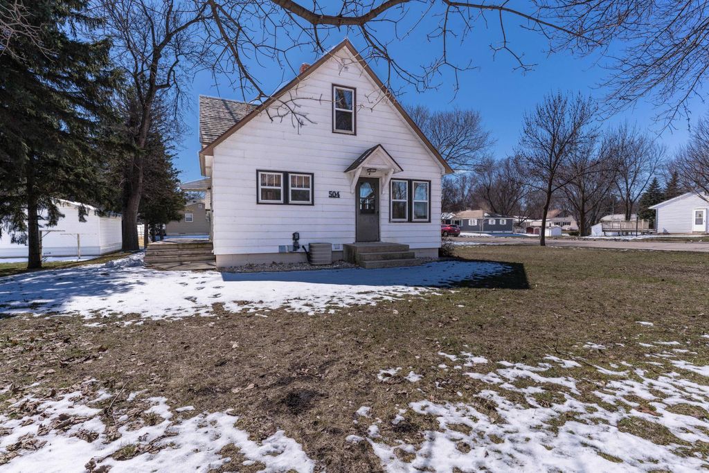 Photo of 504 E Fir Avenue, Fergus Falls, MN 56537 (MLS # 7048622)