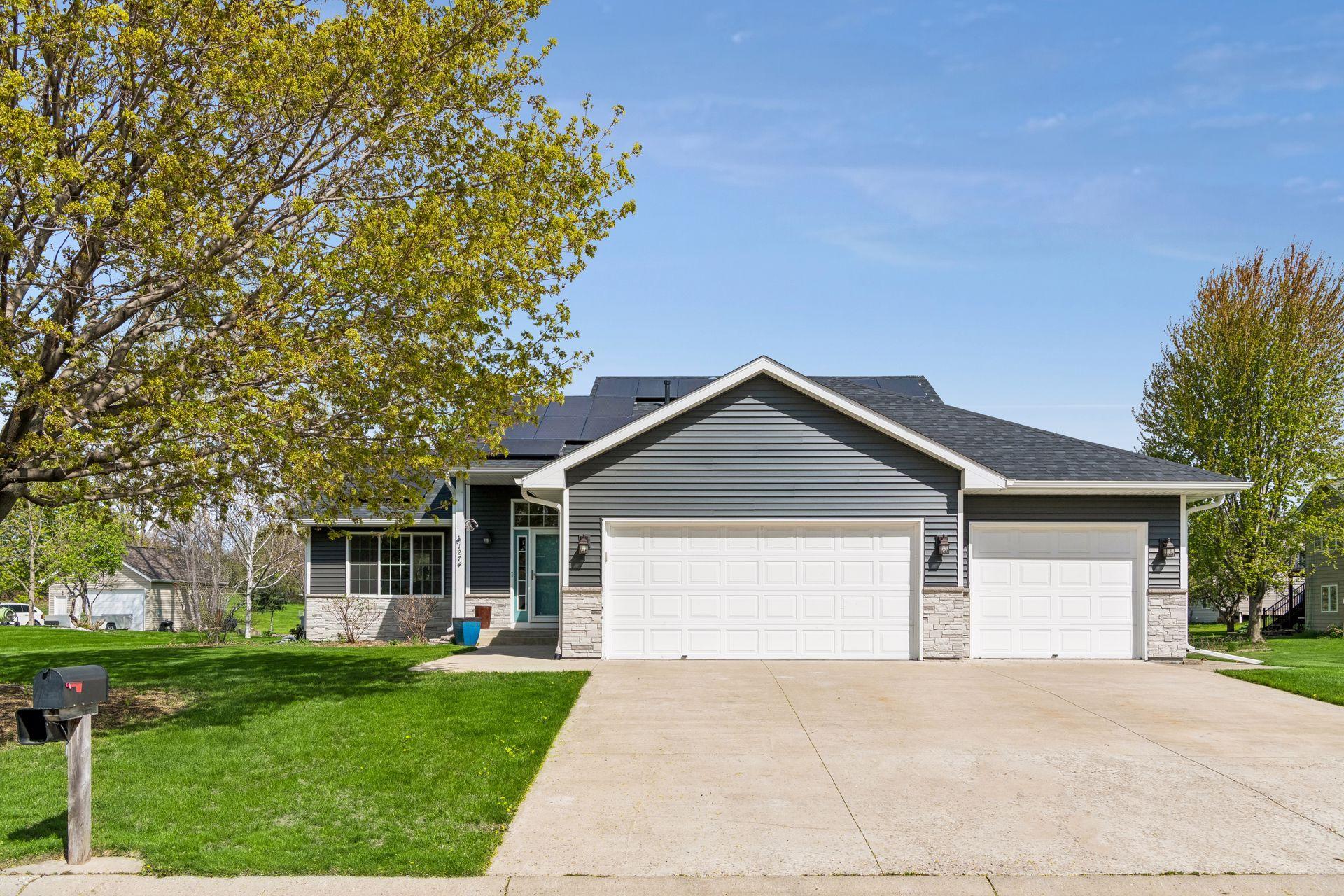 1274 Parkside Lane