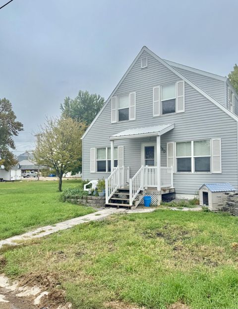 Photo of 680 1st Street E, Lake Lillian, MN 56253 (MLS # 6785502)