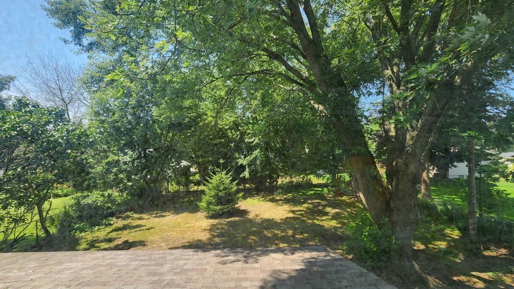 Photo of 1404 City View Court NE, Rochester, MN 55906 (MLS # 7032508)