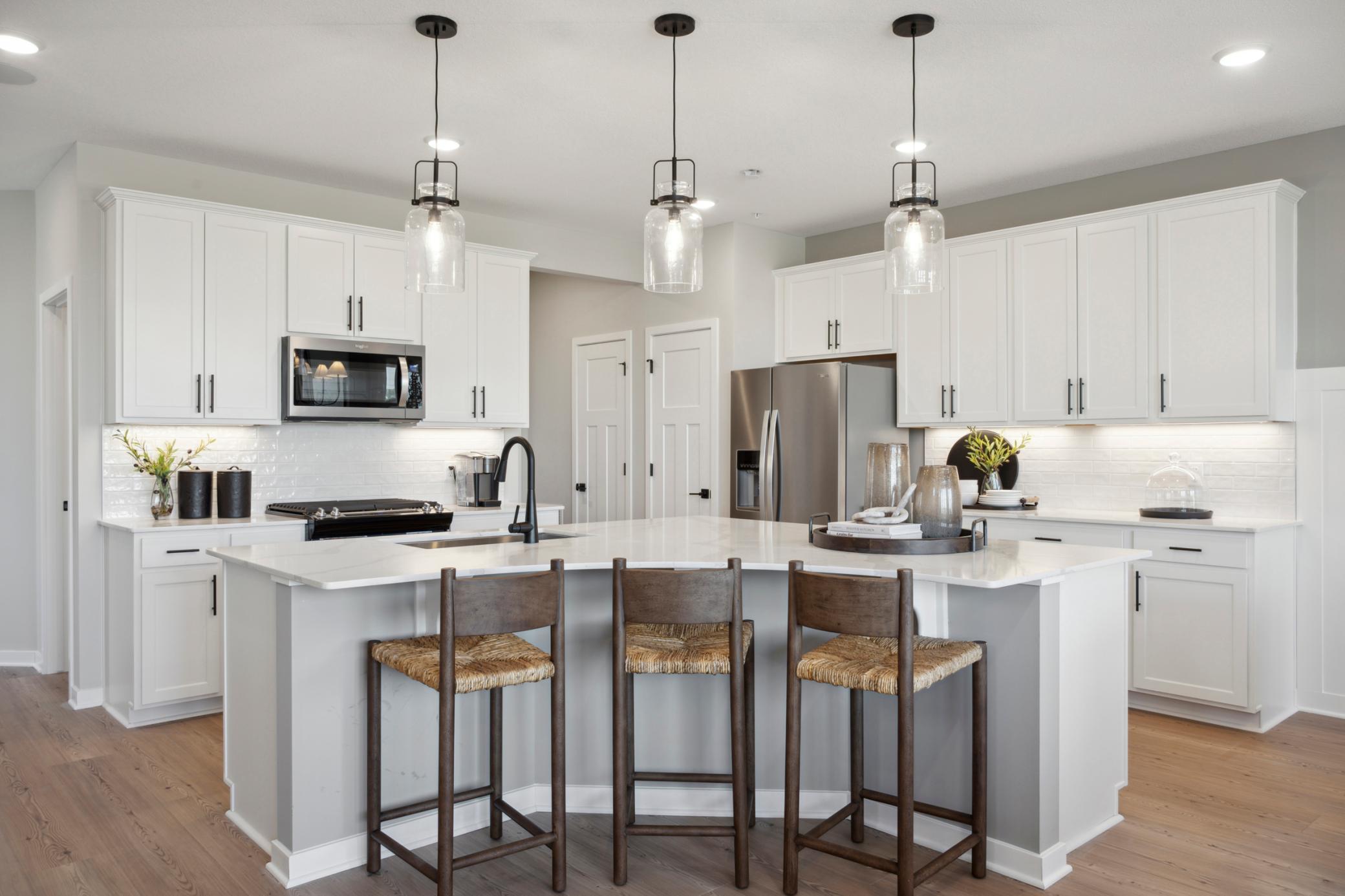 14988 Avondale View