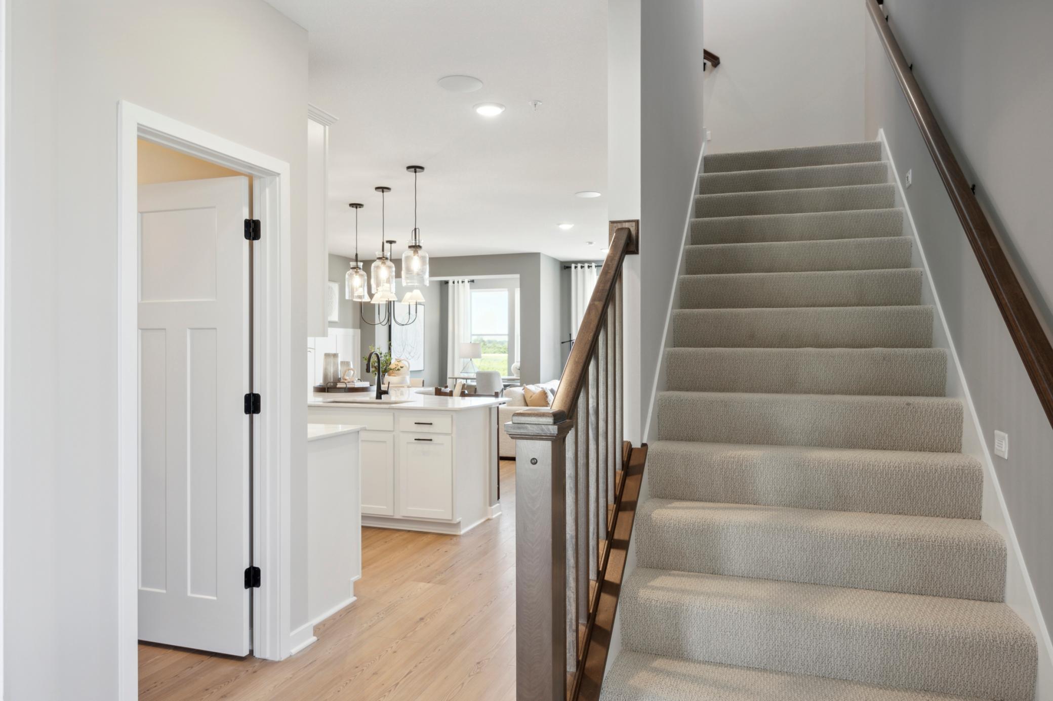 14988 Avondale View