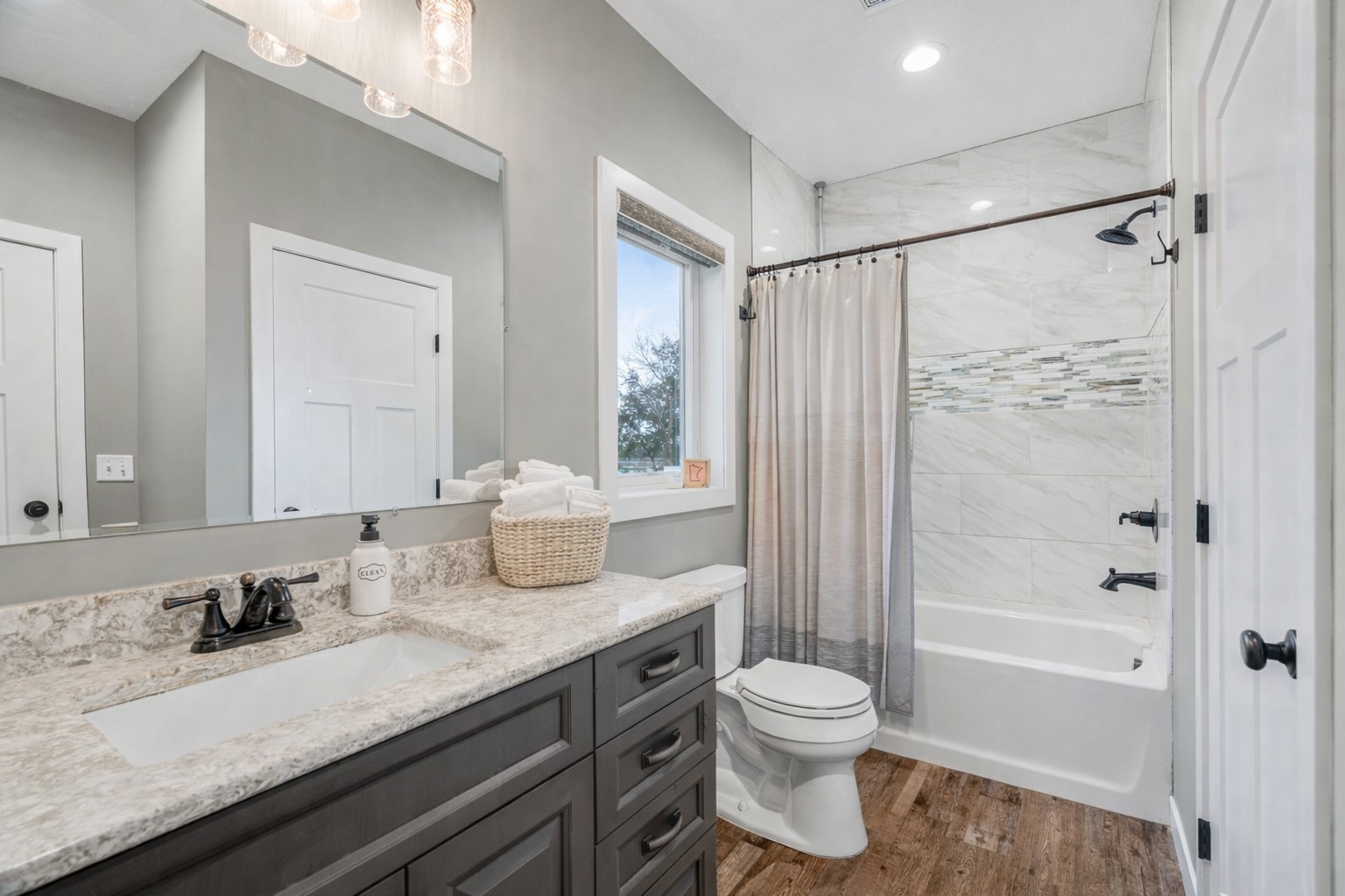 Cannon Falls, Minnesota, 55009, United States, 4 Bedrooms Bedrooms, ,3 BathroomsBathrooms,Residential,Active,2016417